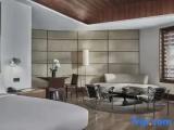 Premier Club Suite with pool view