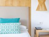 Single room with balcony