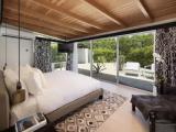 Junior Suite with pool view