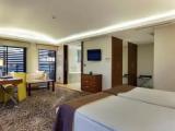 Junior Suite with balcony and with partial sea view