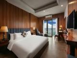 Deluxe room with mountain view