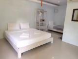 Standard Triple room with garden view