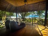 Bungalow beachfront
