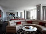 Presidential Double Club Suite with city view