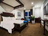 Luxury Suite