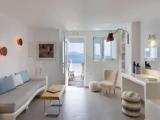 Suite with mountain view