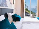 Superior Lake View Twin room