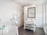 Junior Suite with partial sea view