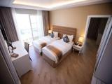 Deluxe Quadruple Family room
