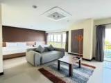 Deluxe Triple room with balcony