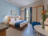 Double room with pool view