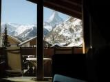 Suite with mountain view