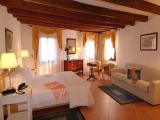 1 Bedroom Superior Apartment with canal view