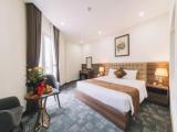 Suite with balcony and with city view
