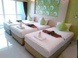 Deluxe Triple Suite
