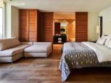 Deluxe Suite with balcony