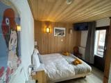 Classic Double room with balcony and with mountain view