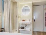 Standard Triple room with view