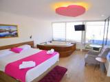 1 Bedroom Suite with sea view