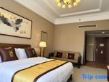 Deluxe Family Suite