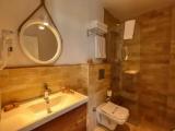 Standard Triple room with sea view