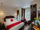 Deluxe Double room with city view