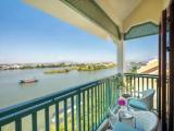 Deluxe room with balcony and with river view
