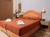 Standard Triple room with city view