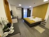 Deluxe Triple room with balcony