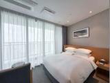 Premier room