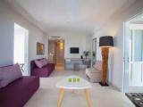 2 Bedrooms Family Suite with pool view