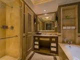 Deluxe Double room with city view