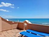 1 Bedroom Apartment with sea view