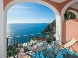 Standard Triple room with sea view