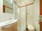 Standard Triple room with garden view