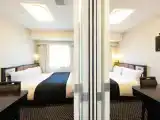 Connecting room