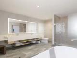 Suite with ocean view