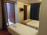 Standard Triple room with sea view
