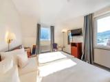Standard room with river view