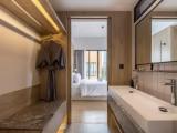 Presidential Suite with pool view