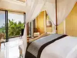 4 Bedrooms Villa