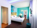 Standard Family Suite