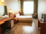 Standard room with city view