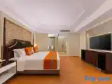 Premier room
