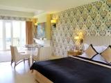 Suite with garden view