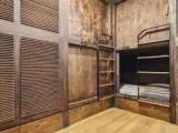 6 Bedrooms Bed in Dorm