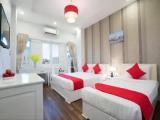 Standard Triple room with city view