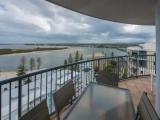 3 Bedrooms Deluxe Apartment with ocean view