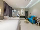 Business Triple room