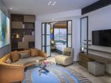 Deluxe Andaz Suite with sea view